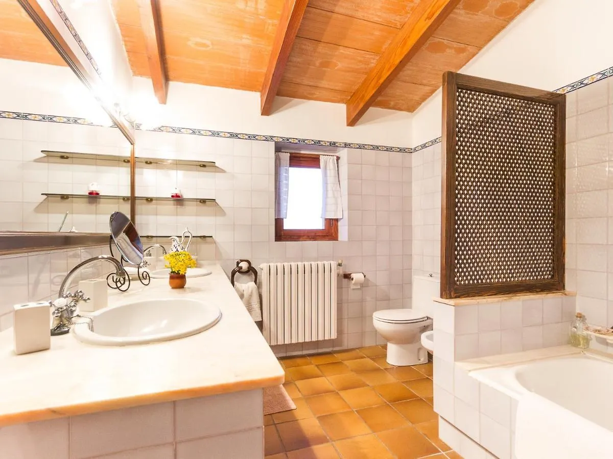 Finca Es Carbo Ses Salines  Bed & Breakfast